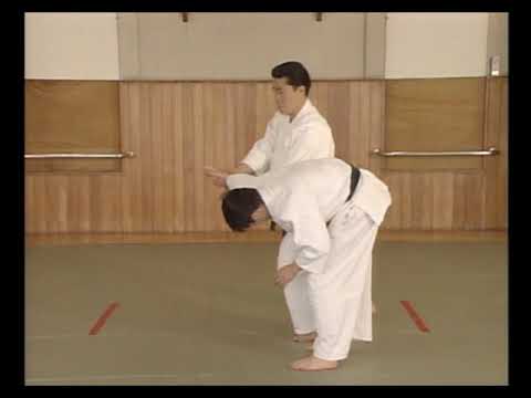 Yoshinkan Aikido - Kata Mochi Sankajo Osae Ni