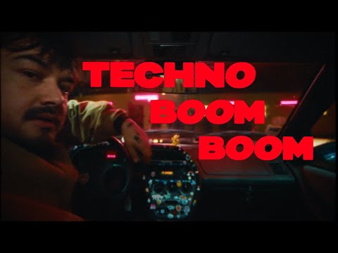 St Graal - Techno boom boom (clip officiel)