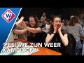 Deze puzzelpoezen leggen in 1 uur een puzzel van 1000 stukjes