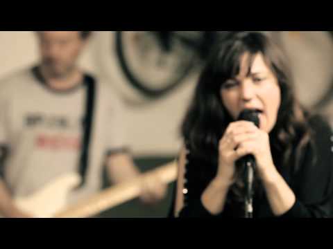 "All The Young Dudes" - David Bowie - (Cover by Eva y Los Covernícolas)