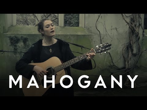 Rachel Sermanni - Breathe Easy | Mahogany Session