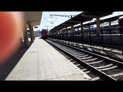 Trenul IR 1831 Galati-Iasi-Cluj Napoca sosește in Gara Iași