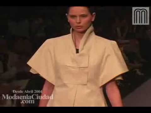 Mercedes-Benz Fashion Week México P/V 2014 | Desfile Lorena Saravia | www.ModaenlaCiudad.com