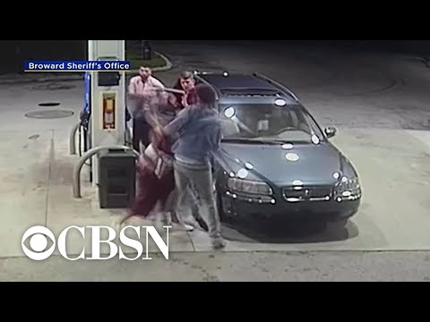 Spring breakers turn tables on armed robber at Florida gas station