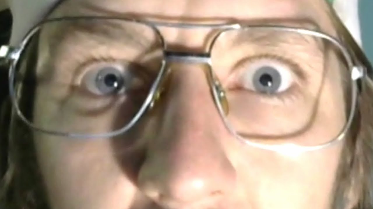 LA RÉPONSE DE JOHNNY CRYING thumbnail