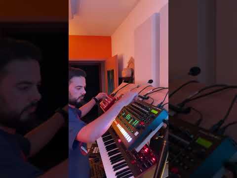 Eddie Le Funk synth jam On behringer td 3 Acid techno