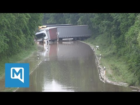 Hochwasser in Niederbayern - Video aus dem Katastrophengebiet Simbach am Inn