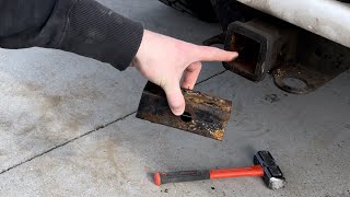 Rusted and stuck hitch removal, easy 5 min removal. (When all other methods failed!)