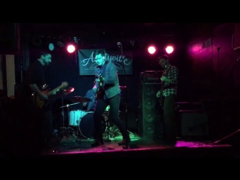 Andrew Kirell — Run from the Devil (Live at Amityville Music Hall, 2017)