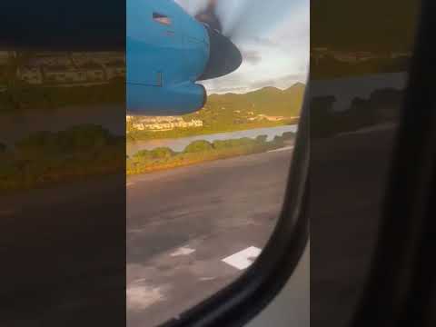 ATR 72 aterrissage um grande case TFFG