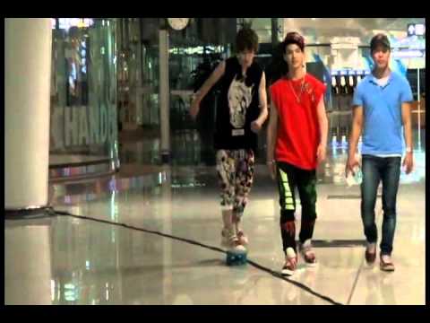 Teen Top Niel shows off his skateboarding skills for 'Be Ma Girl' MV (behind the scenes)