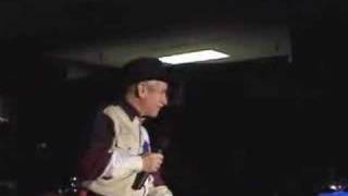 Garth Brooks Concert-Kickin&#39; and Screamin&#39;