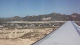 preview picture of video 'American Airlines MD-80 Landing in Los Cabos, MX (SJD)'