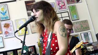 Best Coast - How They Want Me To Be LIVE HD (Record Store Day 2013) Long Beach Fingerprints