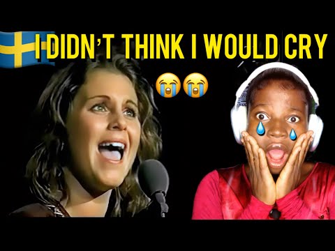 Du måste finnas (English subtitles) - Helen Sjöholm (Kristina från Duvemala).