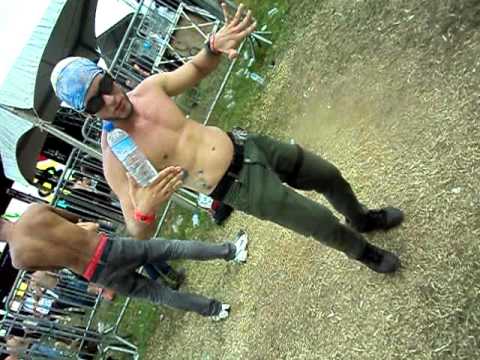 thally fazenda cana verde 19/03/11 um poquinho de como danço