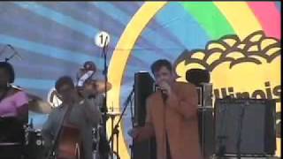 Steve Arvey and The Saxtelles play Pee Wee Crayton Song