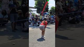 Download lagu Rok mini Batik ga pernah gagal emang 😍😛 #dj #djremix #karnaval #karnavaltulungagung mp3