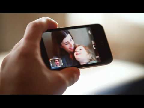 Apple - iPhone 4 - This changes everything. Again.