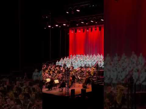 Nepituno, TONGA🇹🇴🇹🇴🇹🇴Signature Choir & New Zealand Symphony Orchestra, Spark Arena, Auckland.