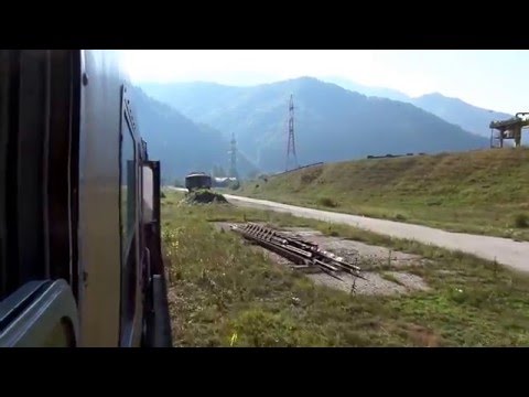 CFR 60 0652-2 (Depot Sibiu) mit R 2068 Ausfahrt im Bahnhof Lotru
