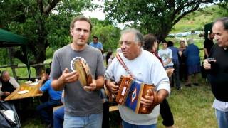 preview picture of video 'tamburello e organetto a Cardito'