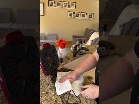 Cleaning Hack! Cleaning your waffle maker. #cleaningmotivation #cleaninghacks #cleaningtips