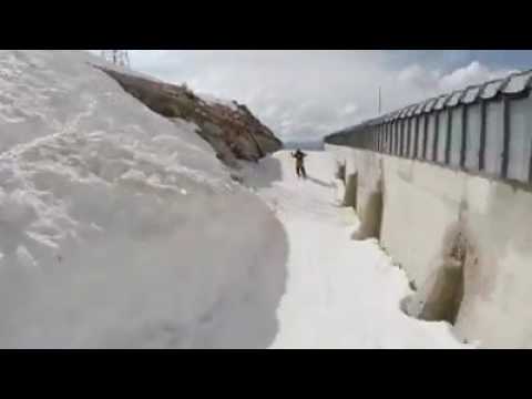 Candide Thovex. One of Those Days 4