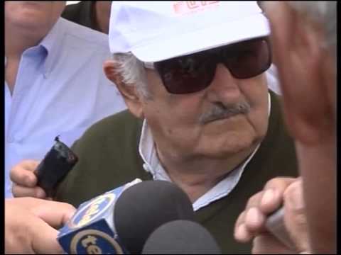 Declaraciones de Mujica a la prensa en Tacuarembó.