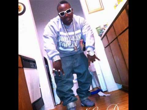 FOOLLY D -CLAPP Ft Lil dre & Deezy