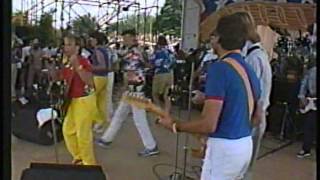 Ringo Starr playing with The Beach Boys July 4th 1984 2