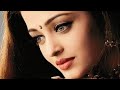 young face Aishwarya Rai gorgeous