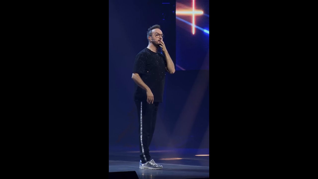 Miniature de la vidéo À tous les leggings de France, Jarry a un message pour vous. #Jarry #PrimeVideo du film Jarry : Bonhomme