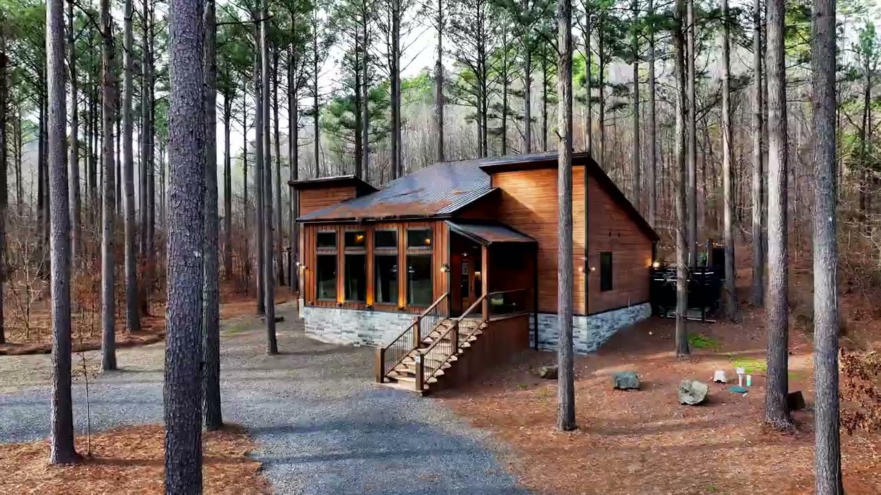 Video tour of Chocolate Fudge cabin