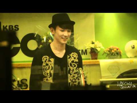 [Fancam] 101004 Key dancing to A(Rainbow) @ Sukira
