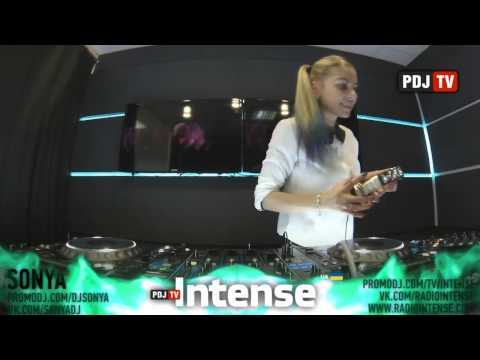 Live @ Radio Intense 12.12.2013 - Sonya (Playstation 017)