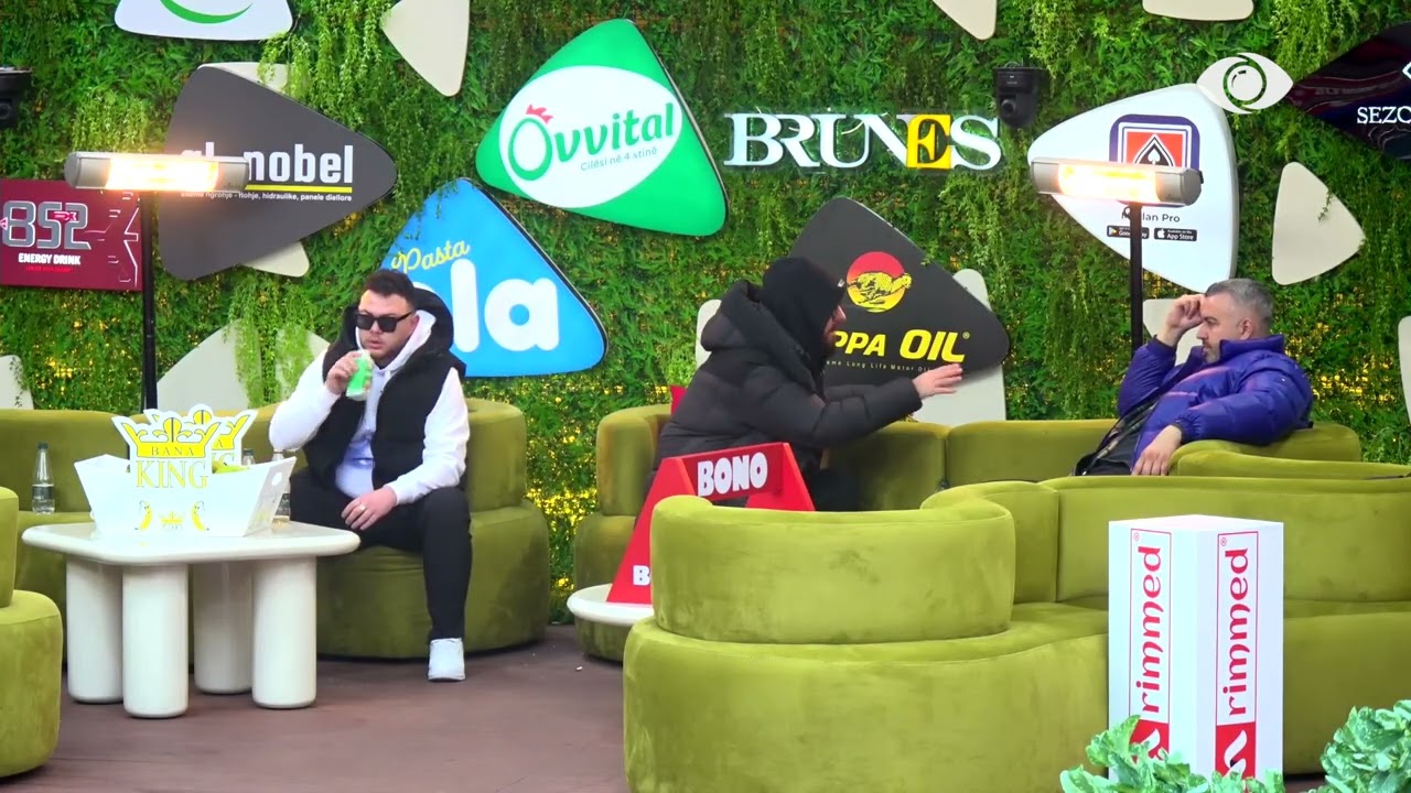 Gimbo është thjesht një i dashuruar.../ Miri vijon bisedën me Rogertin, banori: Ti tani je tek...