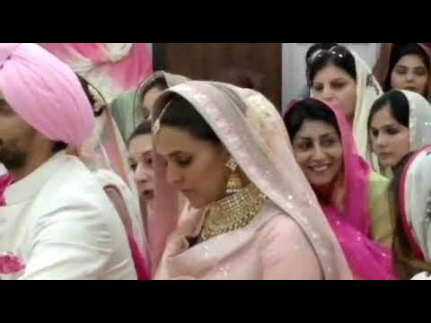 download lagu mp3 mp4 Angad Bedi Neha Dhupia Wedding, download lagu Angad Bedi Neha Dhupia Wedding gratis, unduh video klip Angad Bedi Neha Dhupia Wedding