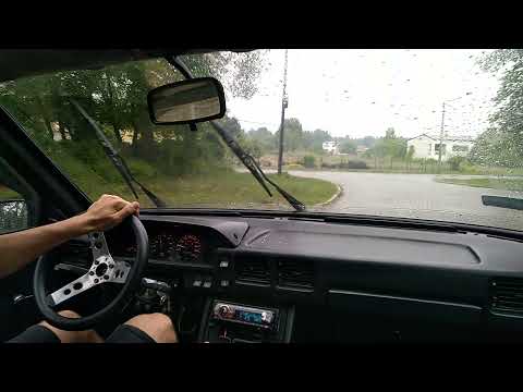 Polonez 1.4 próby driftowania po mokrym