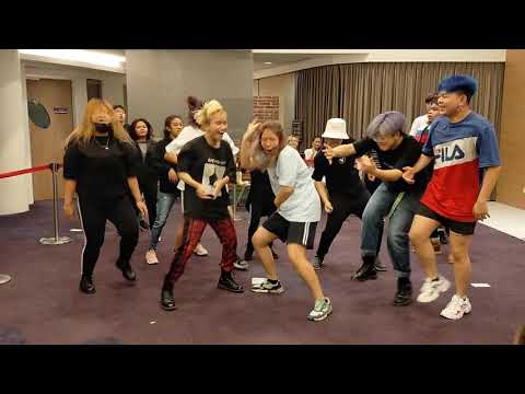 KPOP Dance Off Vol 117: ATEEZ - Hala Hala