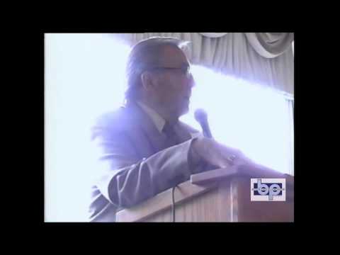 BP Tribute To Harry Kalas PL090617 11127 B