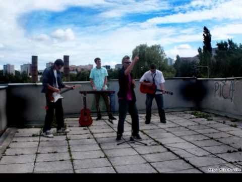 Crap Crew-Proč jsi taková lyrics.wmv