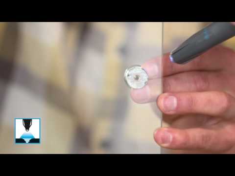 Fix a grip onto a glass door with BLUFIXX