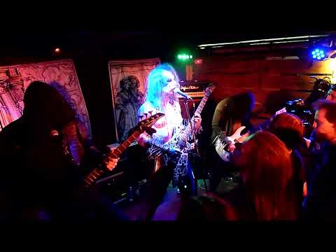 Frostlagte Måne. 30 April 2022. Razgruzka club, Moscow