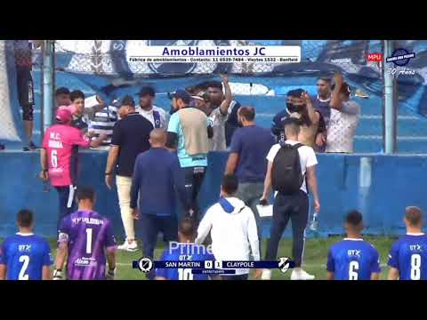 Los incidentes entre los hinchas de San Martin y la policía / Primera C