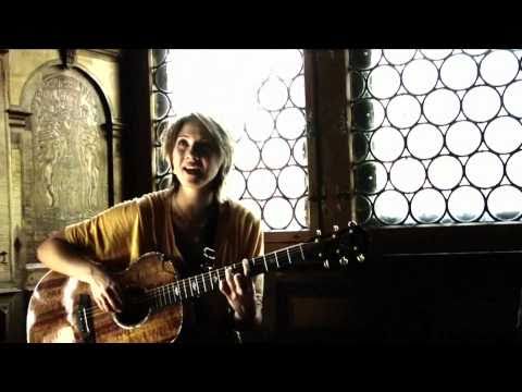 Sophie Hunger - Shape (Acoustic)