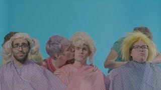 Veja o clipe colorido de Blonde, do Waterparks