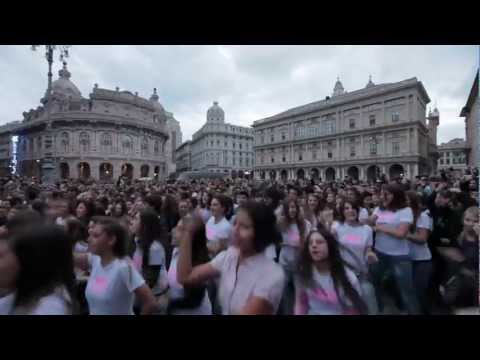 Dance Flash Mob Gangnam Style - Genova 2012