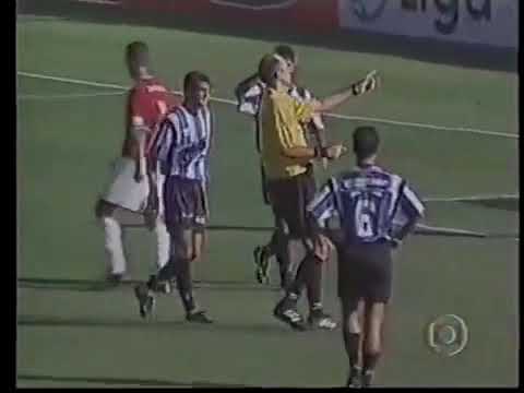 Internacional 2 x 0 Tubarão SC 2002