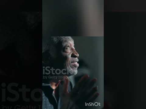 De rodillas ante Dios😇🙏👼